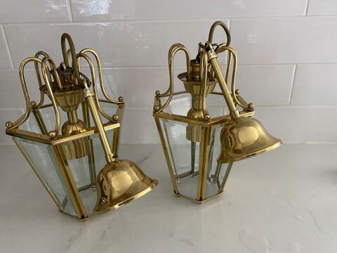 Suspensions lanterne en métal doré  30 Orgeval (78)