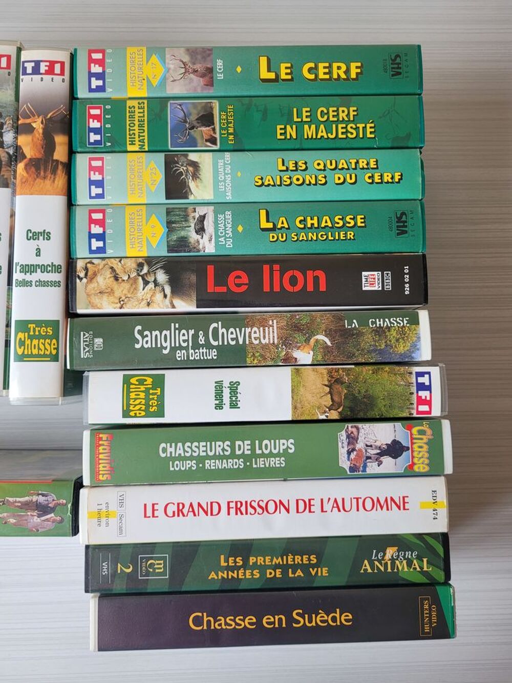 Lot de cassettes de chasse VHS ( 17 ) DVD et blu-ray