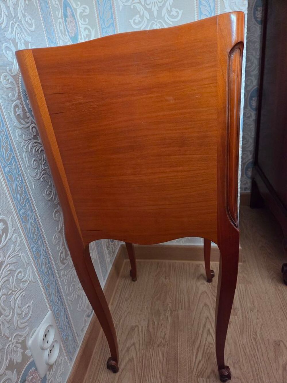 CHAMBRE &Agrave; COUCHER EN MERISIER Meubles