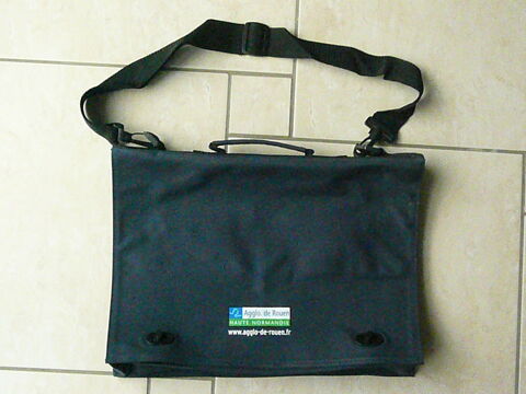 Cartable / Porte document 10 Franqueville-Saint-Pierre (76)