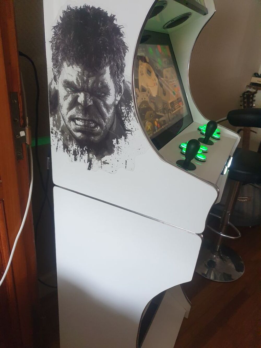 Superbe borne arcade hulk Consoles et jeux vidos
