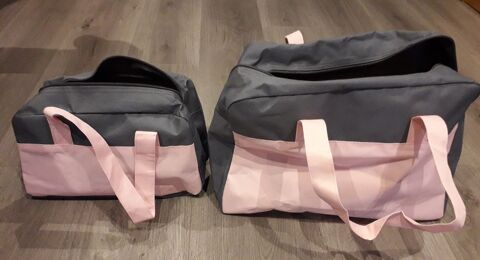 Sac voir vanity pour le plus petit rose et gris neuf jamais Saint-Menges (08)