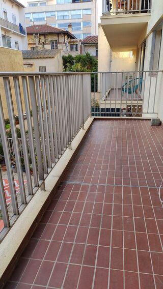  Appartement à louer 2/3 pièces 77 m² Perpignan