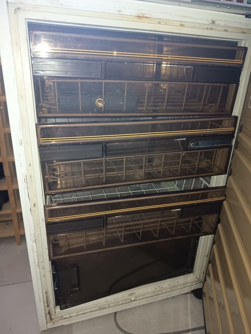 Petit cong&eacute;lateur coffre Electroménager