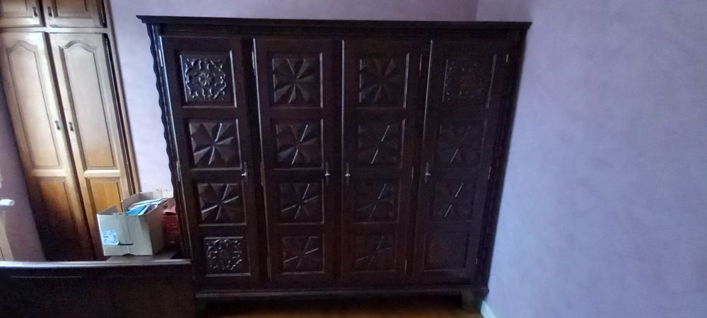 Chambre &agrave; coucher compl&egrave;te Meubles