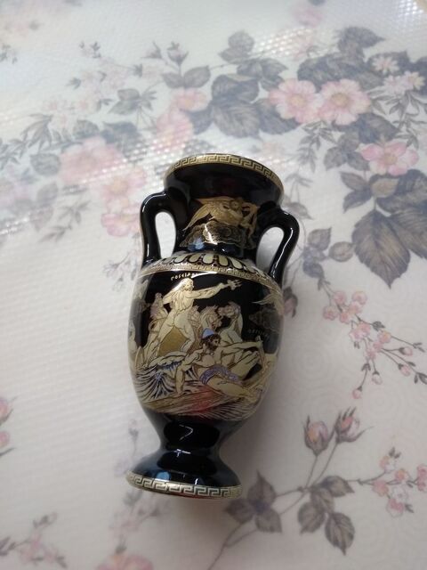 V�ritable petit vase Grec de Stakias sign� fait main 30 Meximieux (01)