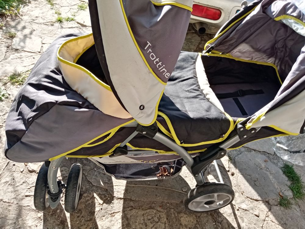 Poussette double trottine hot sale