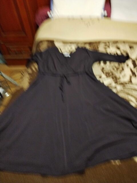 Vêtements femme 35 Saint-Genis-Laval (69)