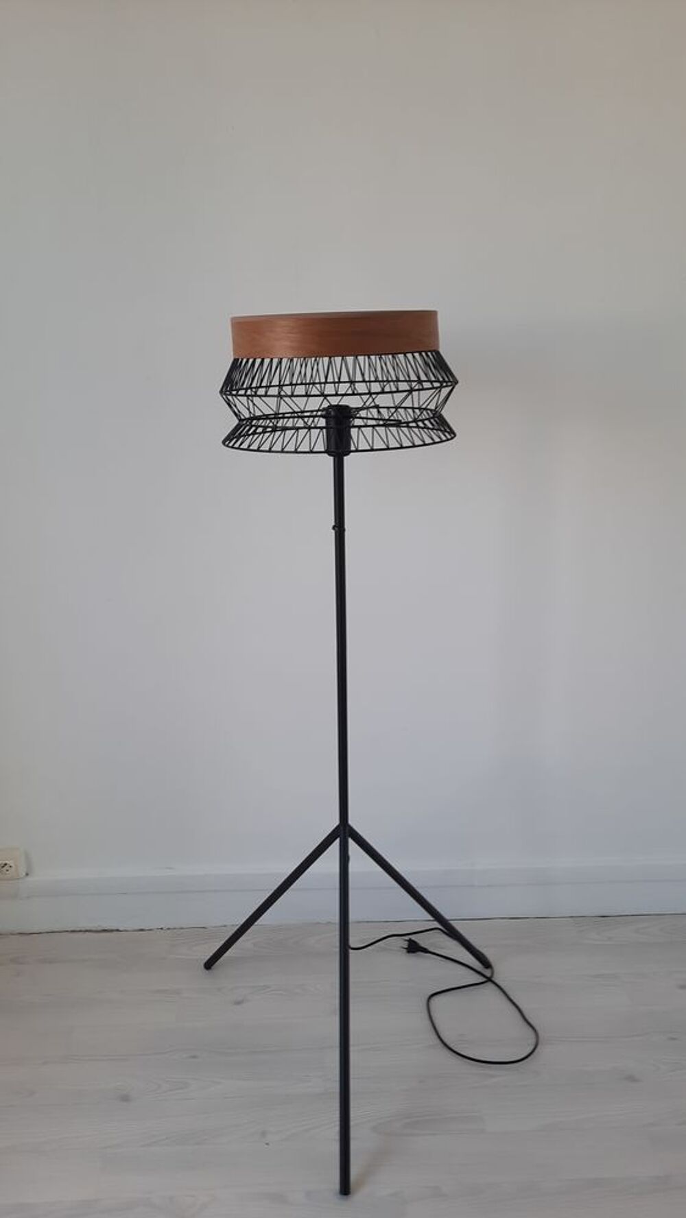 Lampadaire sur pied Meubles