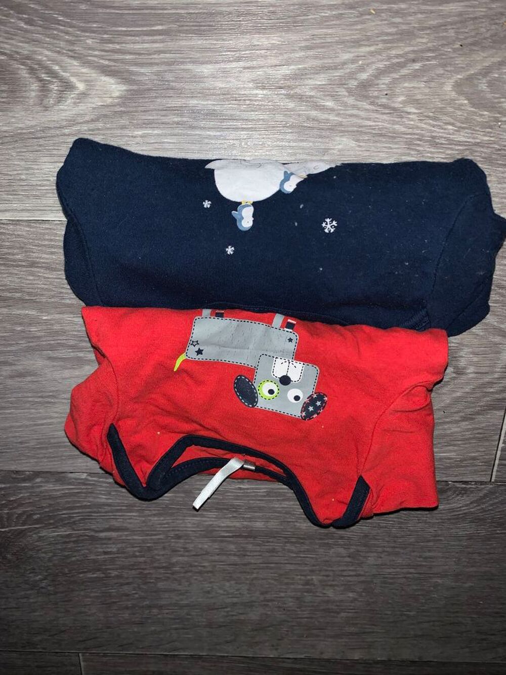 V&Ecirc;TEMENTS 12 MOIS Vêtements enfants