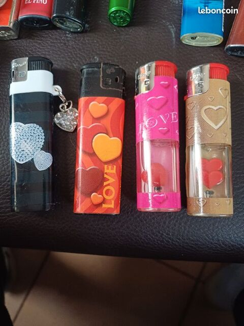 Briquets amour le lot 10e
10 Viriat (01)