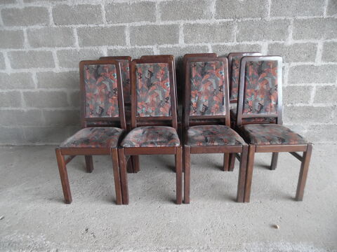 LOT DE HUIT CHAISES SALLE A MANGER 120 Ouroux-sur-Sane (71)