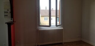  Maison � louer 4 pi�ces 51 m� Lapalisse