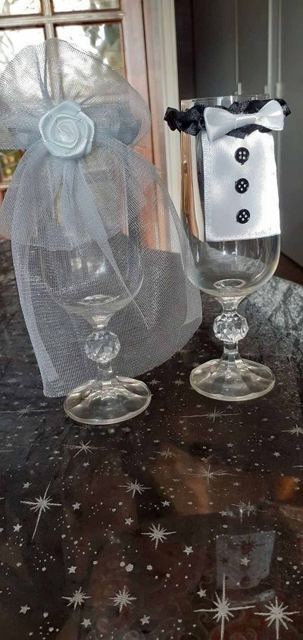 D&eacute;coration pour les verres de mariage Décoration