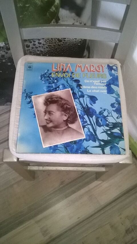 Vinyle Lina Margy
Envoi De Fleurs
1978
Excellent etat
Do 10 Talange (57)