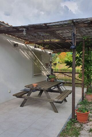  Maison � louer 2 pi�ces 45 m� Saint-martin-de-castillon