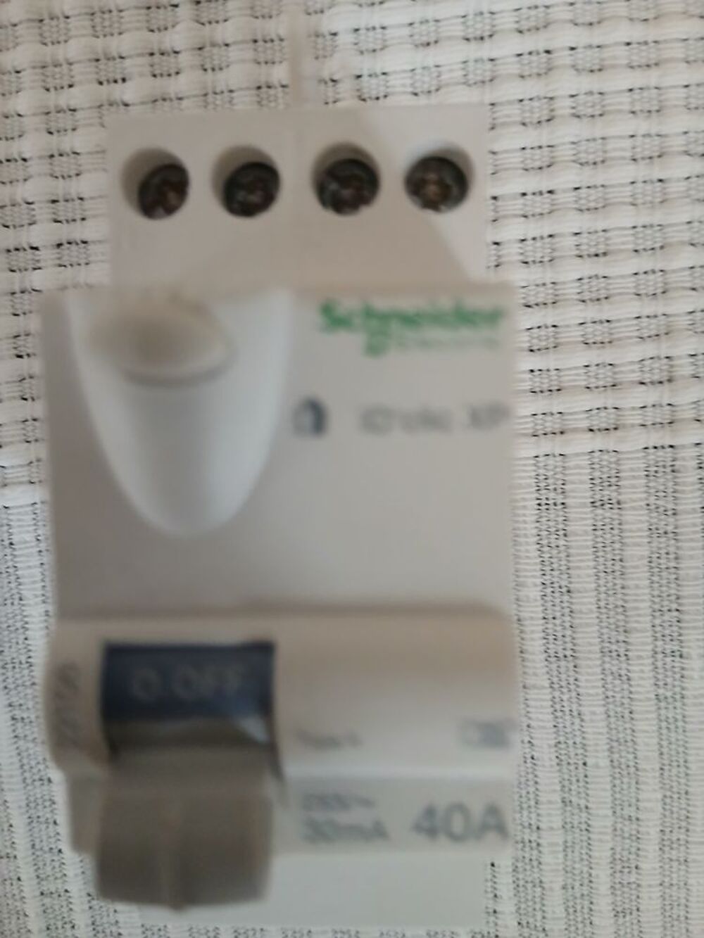 Inter diff&eacute;rentiel Schneider 40 A tableau &eacute;lectrique Bricolage