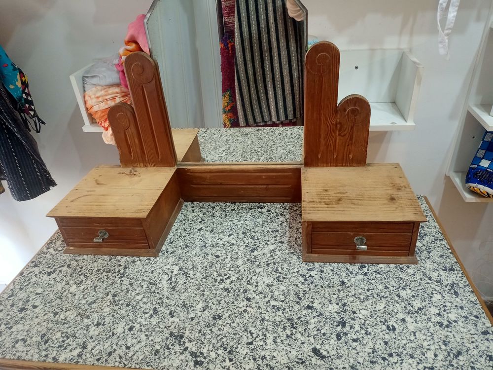 Coiffeuse ann&eacute;es 30/50. Meubles