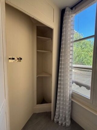  Appartement à louer 1 pièce 27 m²