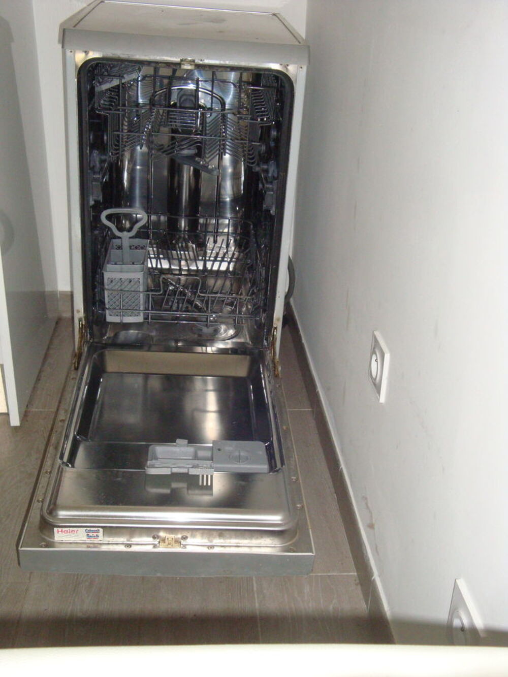 Lave vaisselle HAIER DW 9 Electroménager