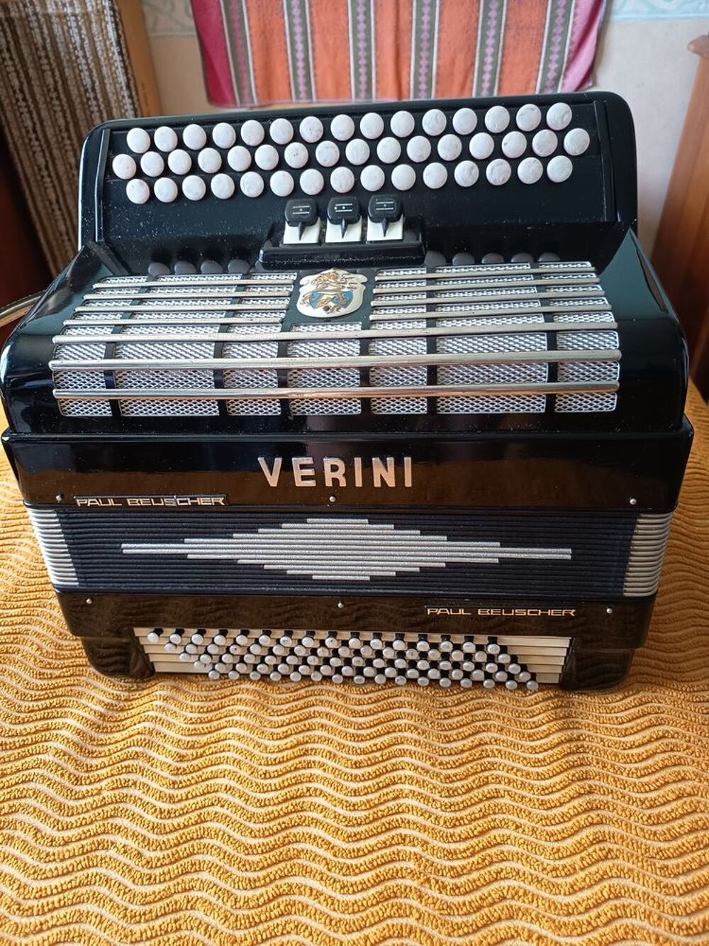 Accord&eacute;on boutons V&eacute;rini 80 basses Instruments de musique