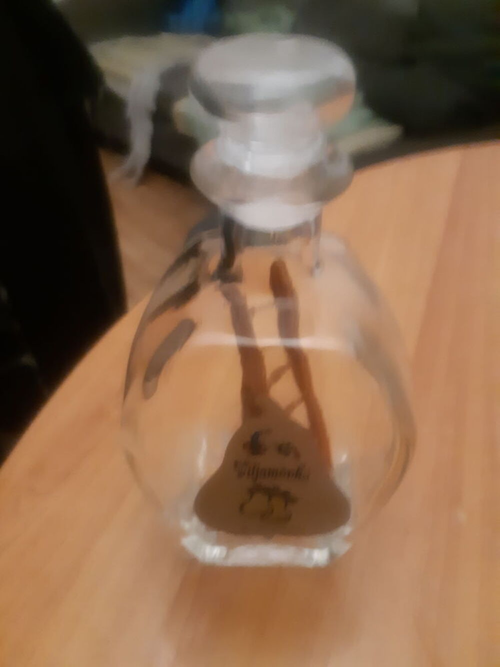 Bouteille d'eau de vie vide Décoration