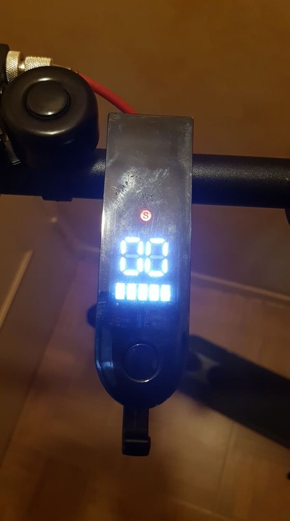trottinette &eacute;lectronique g scooter s9xbooot noir ecogyro Sports
