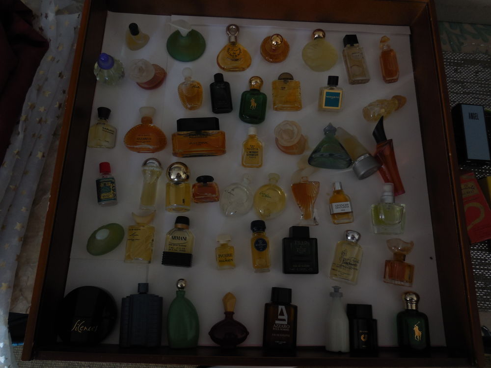 miniatures de parfum 
