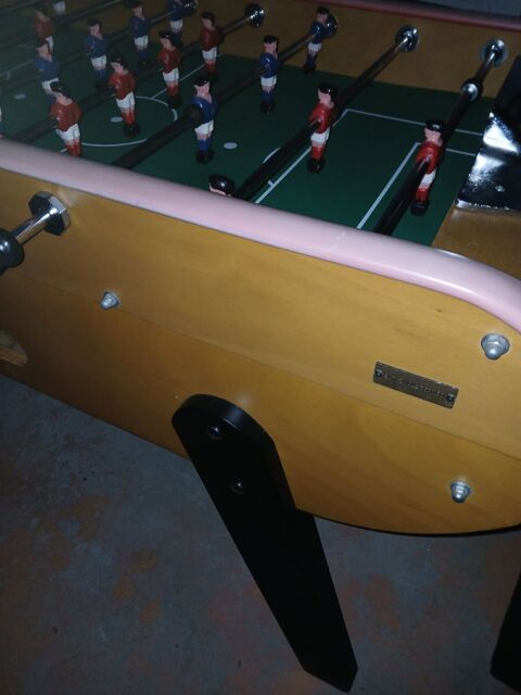 Baby-foot de bar a monnayeur. Les Sables-d'Olonne (85)