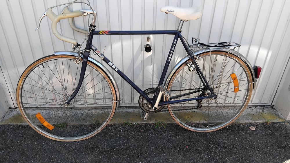 2 v&eacute;los homme et 1 v&eacute;lo femme Vlos