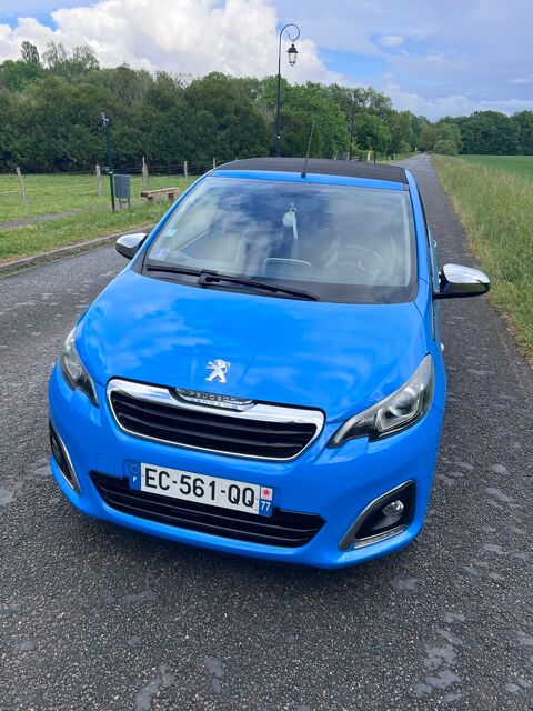 Peugeot 108 1.2 PureTech 82ch BVM5 Allure TOP! 2016 occasion Villeneuve-le-Comte 77174