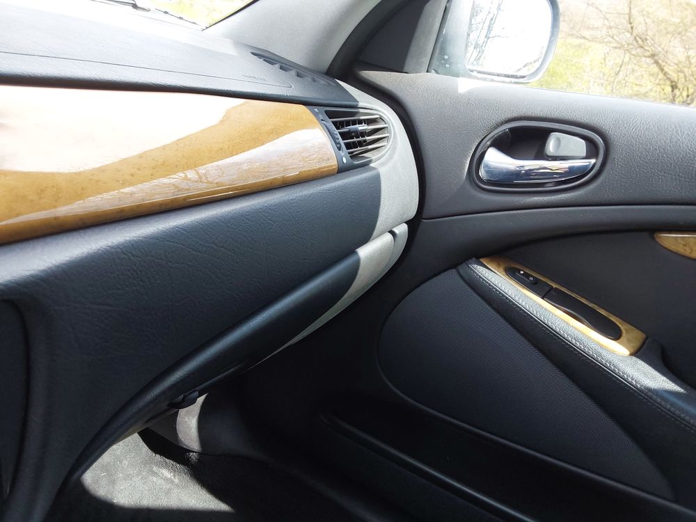 S-Type 3.0i V6 A 1999 occasion 38080 Saint-Marcel-Bel-Accueil