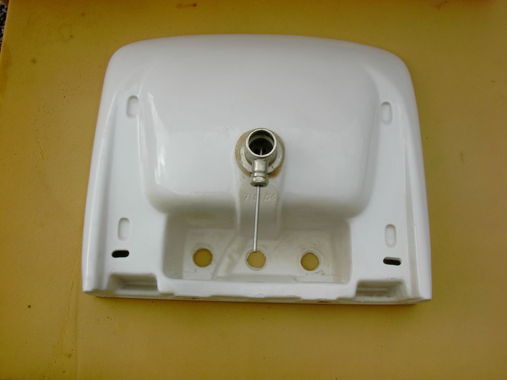 Lavabo en c&eacute;ramique Bricolage