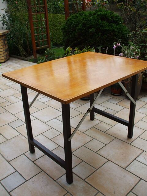 Table pliante en bois 80 Montgermont (35)