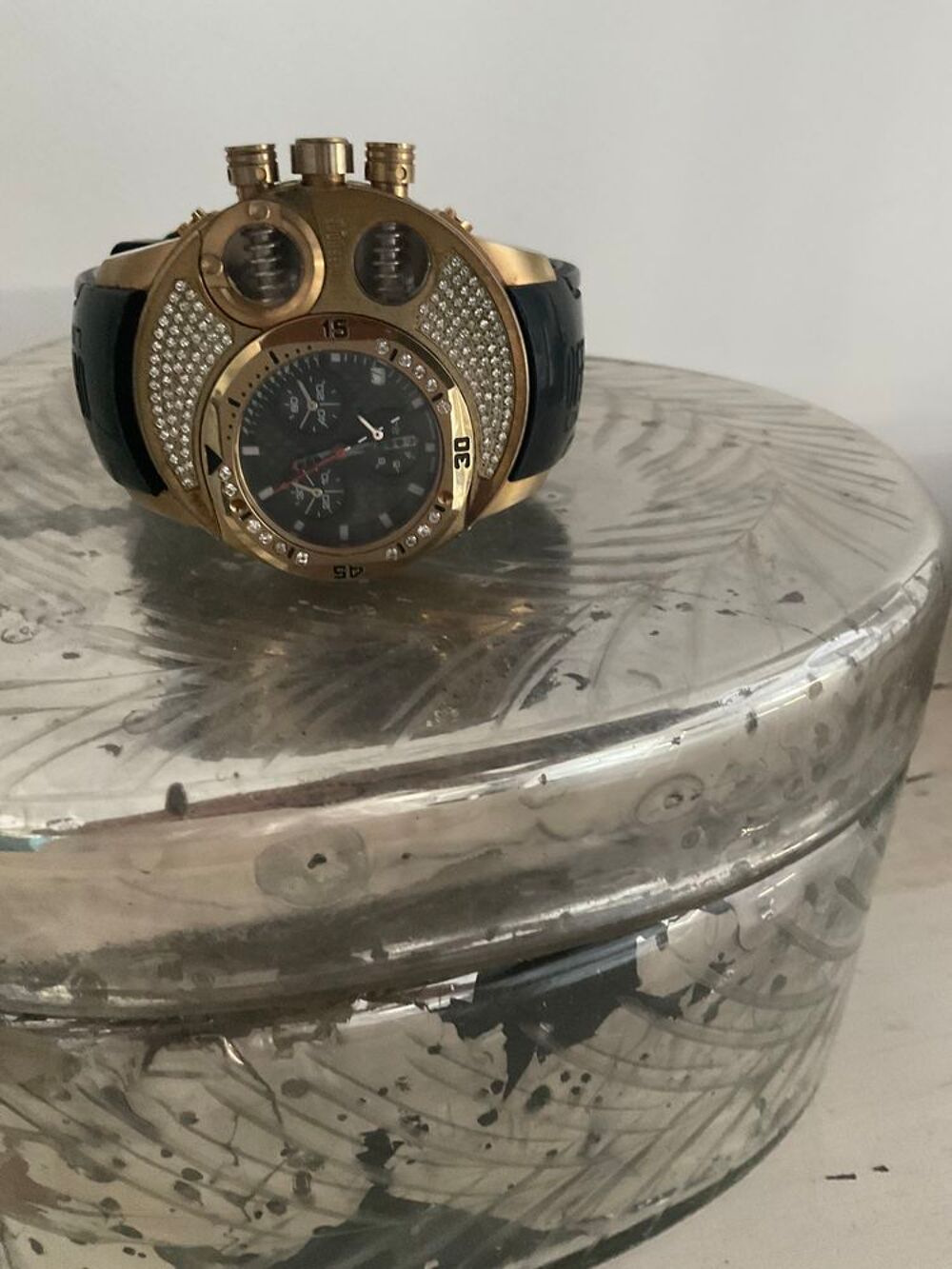 Belle montre femme originale marque Offshore Bijoux et montres