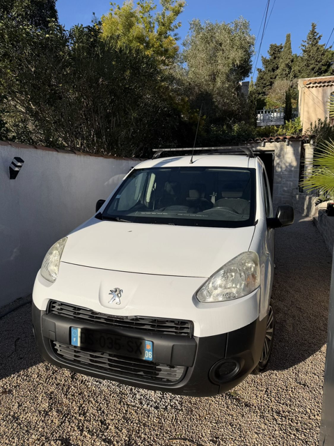Peugeot Partner FGN 120 L1 - 1.6 HDI FAP PACK CD CLIM 2015 occasion Ensu&egrave;s-la-Redonne 13820