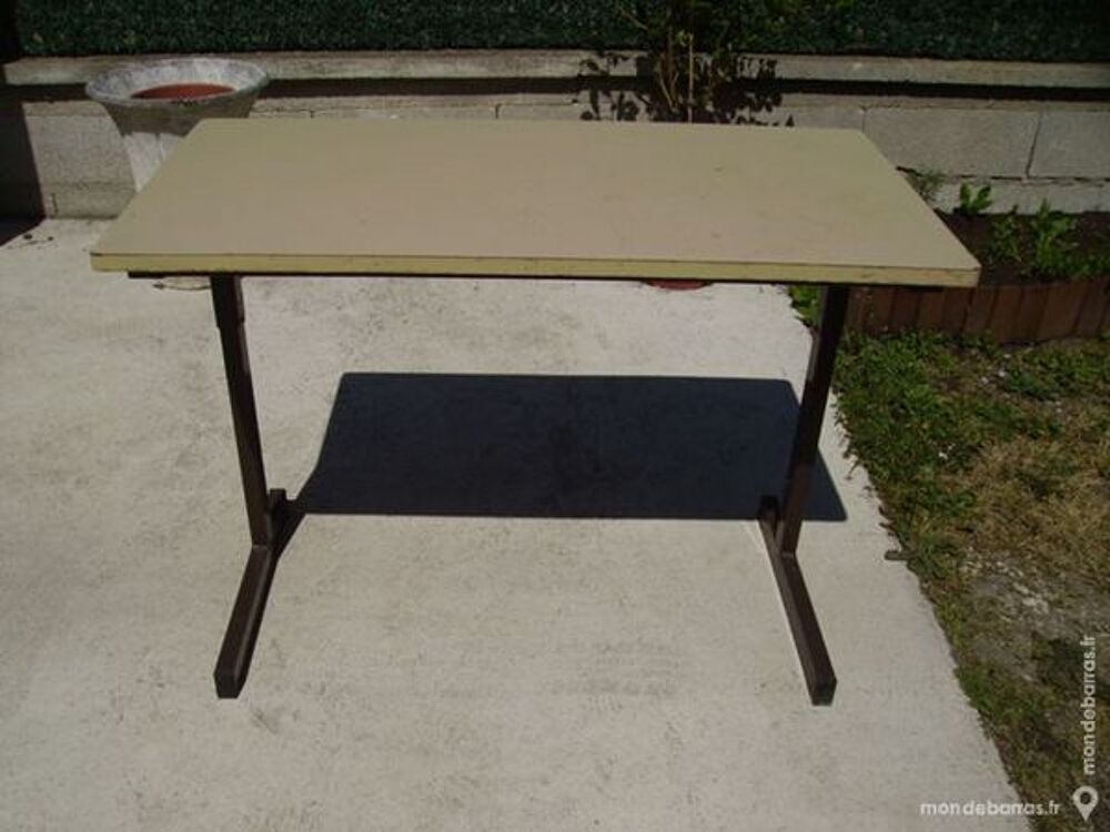 TABLE INFORMATIQUE Meubles