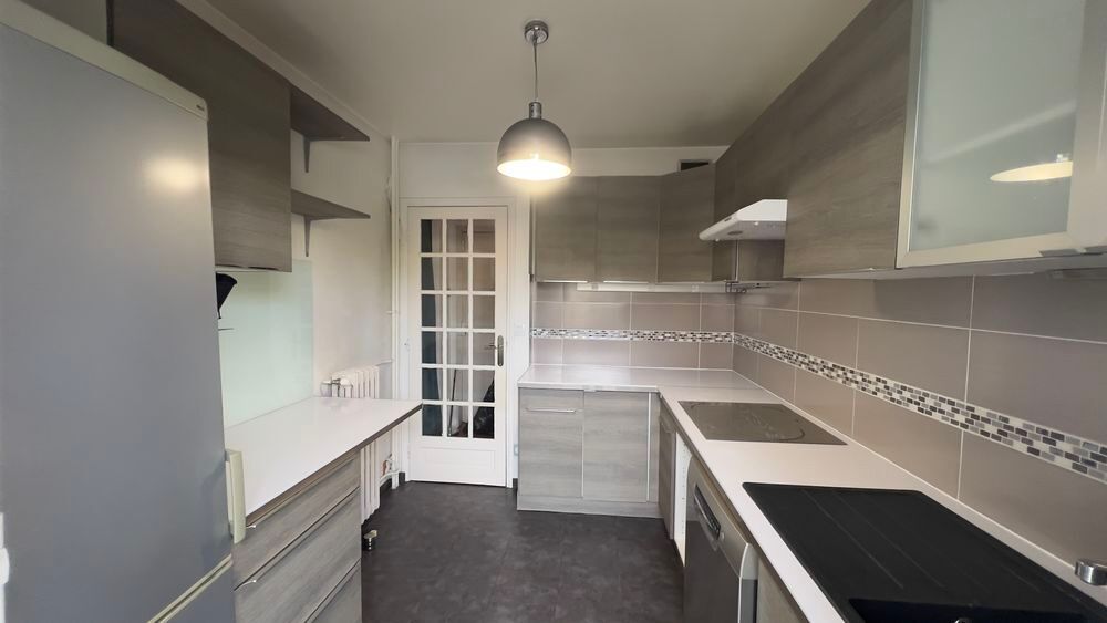 Vente Appartement VILLEMOMBLE CENTRE GARE F3 65 m², 2 Balcons-Parking-2 Caves Villemomble