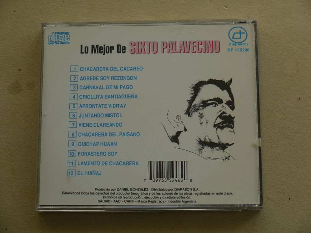 Lot de 15 CD musique latino
CD et vinyles