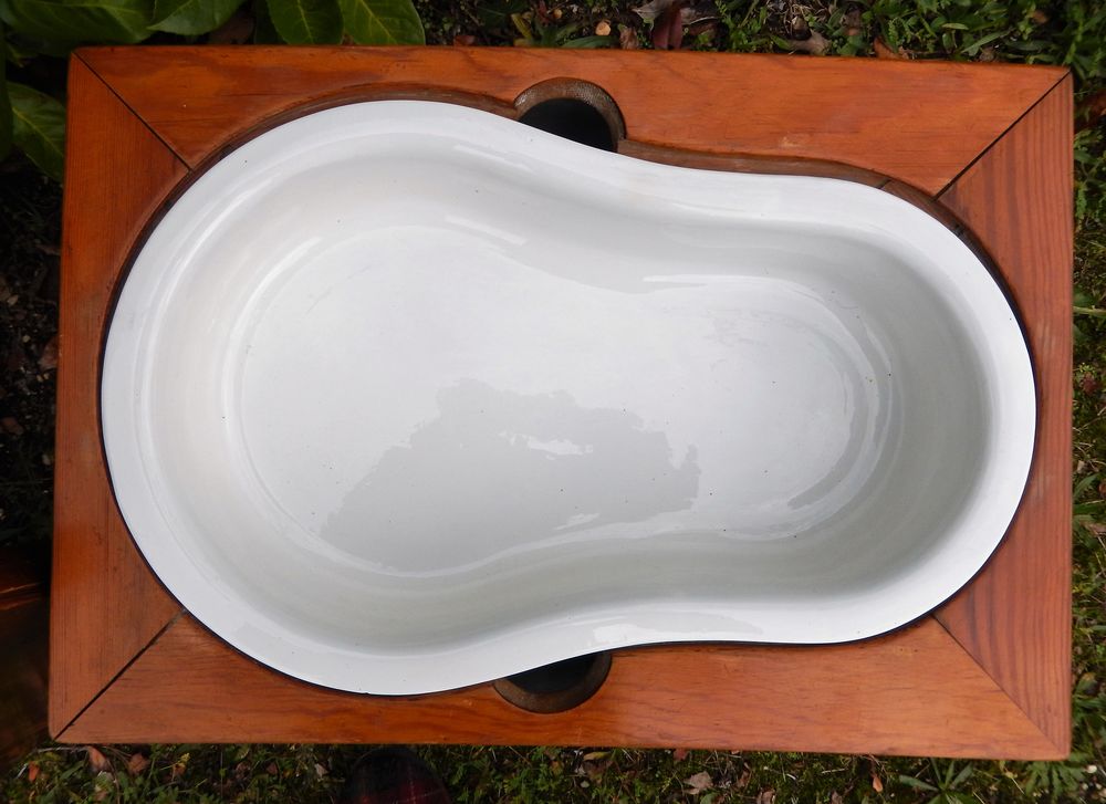 Table basse originale contenant un bidet Meubles