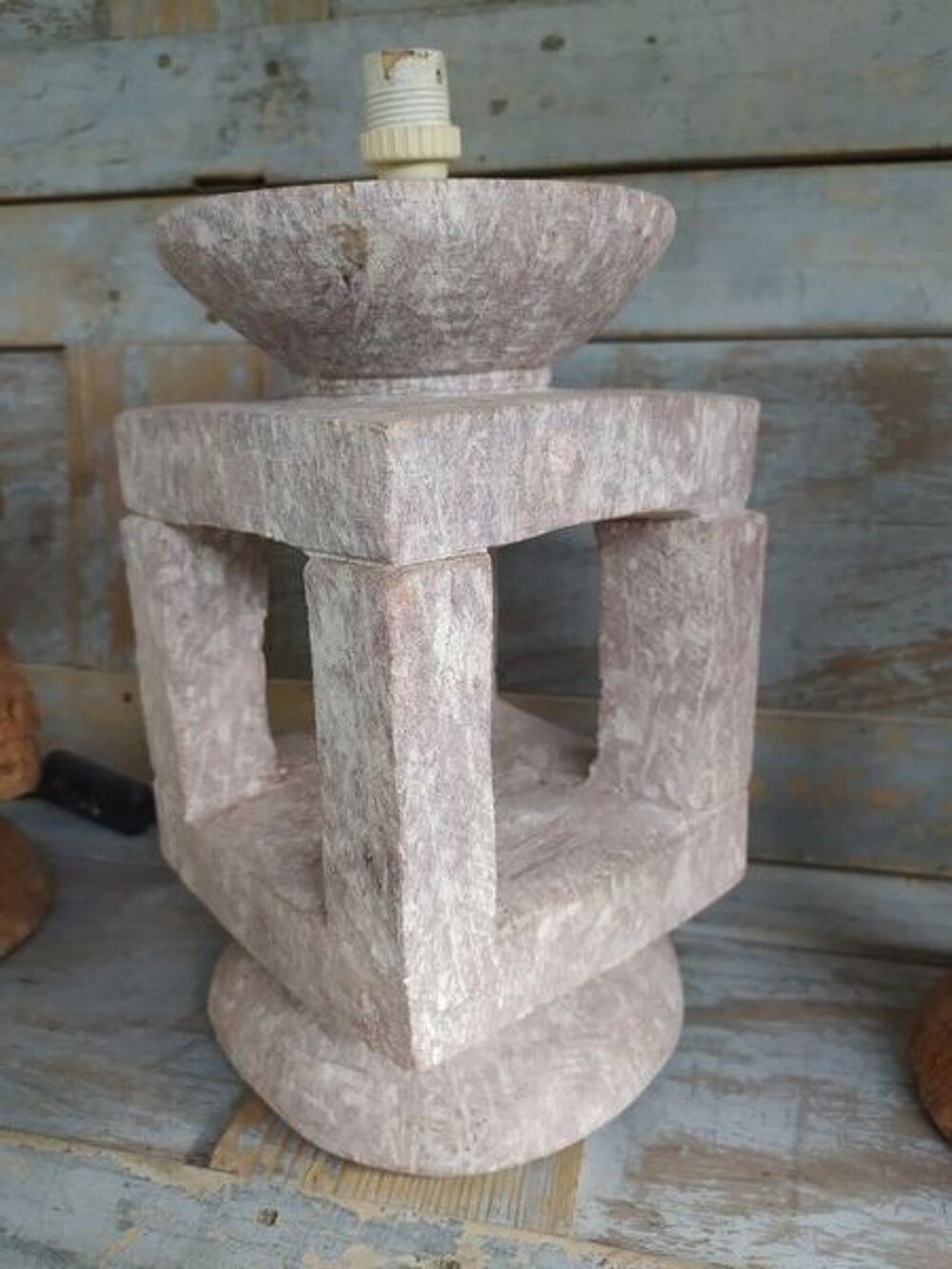 Pied de Lampe Brutaliste Pierre Sculpt&eacute;e Style St&eacute;atite Décoration