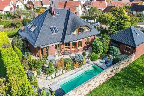   Vente Maison Maison - 9 pi�ce(s) - 353 m�