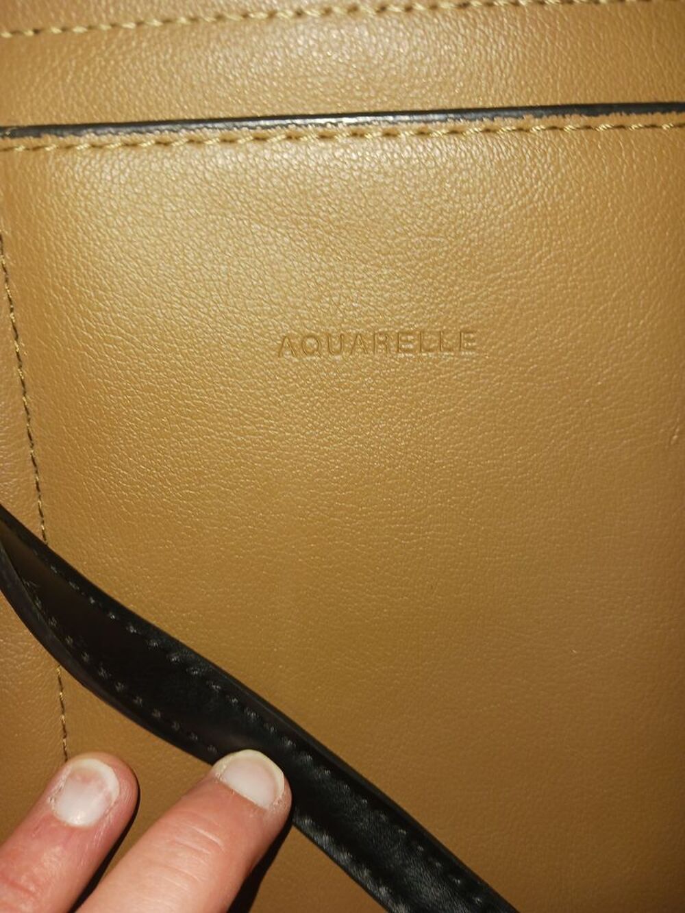 Sac &agrave; main &eacute;l&eacute;gant en cuir beige avec bandouli&egrave;re Maroquinerie