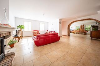  Maison � vendre 12 pi�ces 251 m�