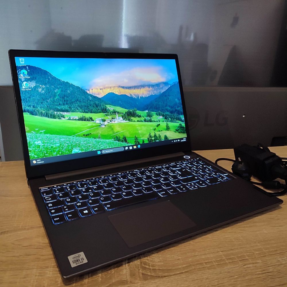 Lenovo ThinkBook 15-IIL Intel core i3 10gen, SSD Nvme 256Go Matériel informatique