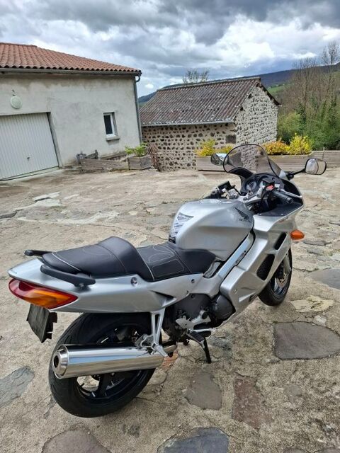 Moto HONDA 1998 occasion Issoire 63500