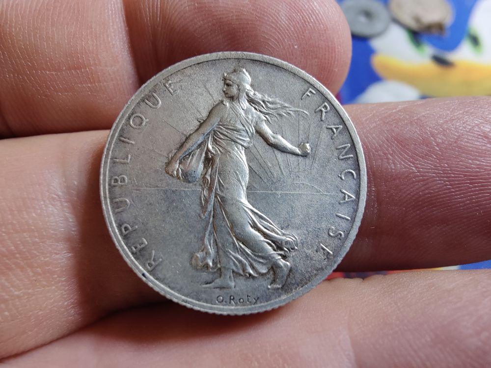 Pas courante et tr&eacute;s jolie piece de 2 frs en argent de 1914C 
