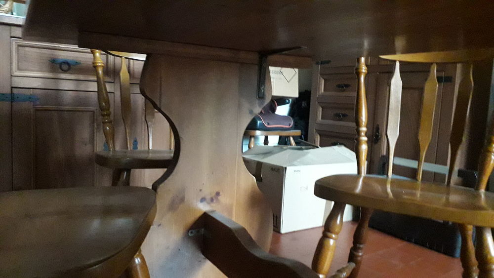 TABLE Meubles