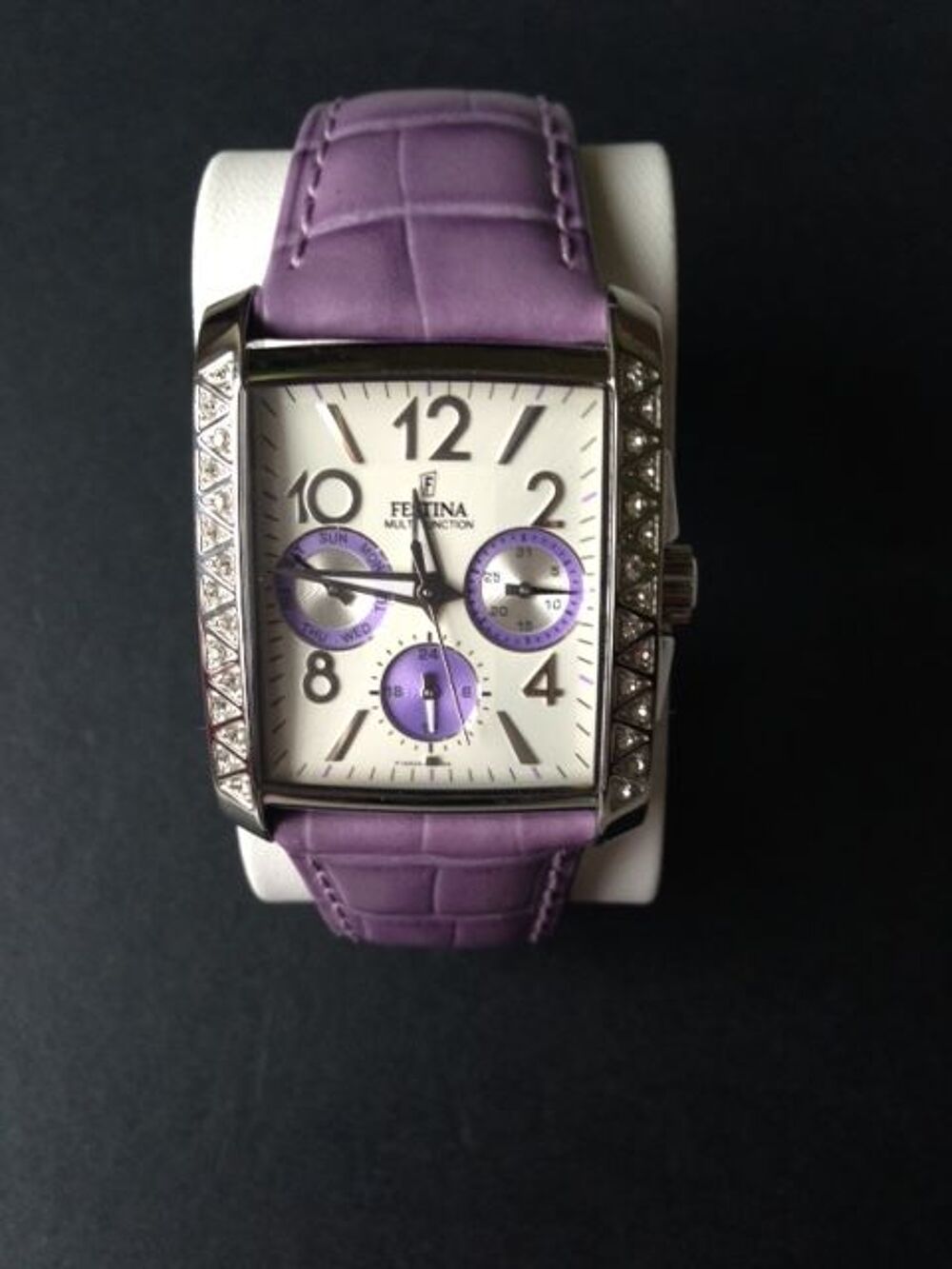 Montre festina femme bracelet cuir sale