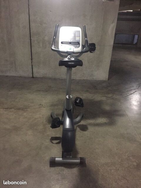 Vlo droit Precor 450 Collgien (77)